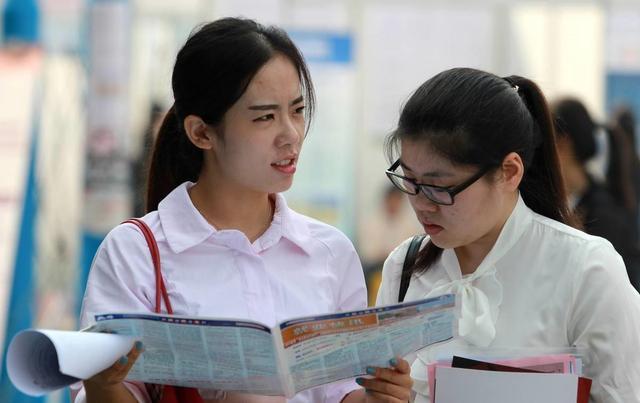 星空体育(中国)官方网站大学看似“铁饭碗”的5个专业其实人才已饱和毕业后难就业